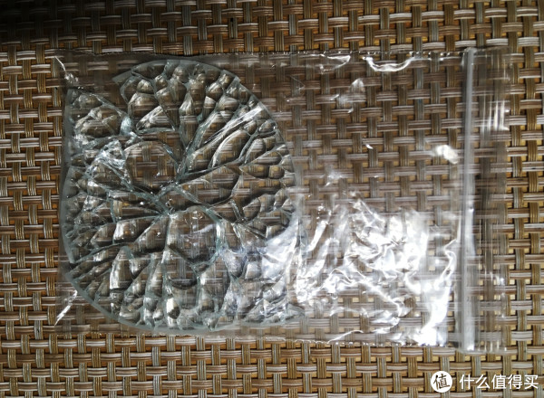 破窗后的玻璃
