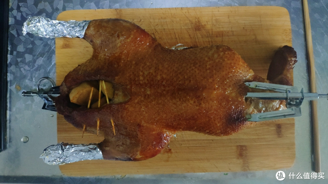 用烤箱烤一个媲美全聚德的北京烤鸭