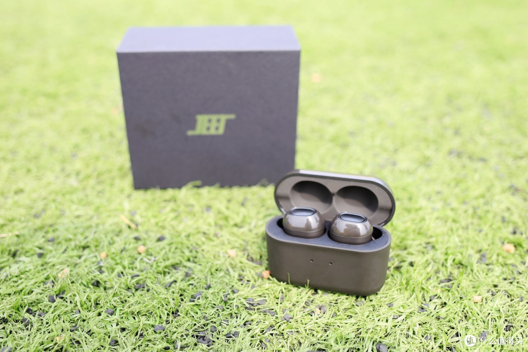 JEET air无线蓝牙耳机:指尖上舞动的旋律