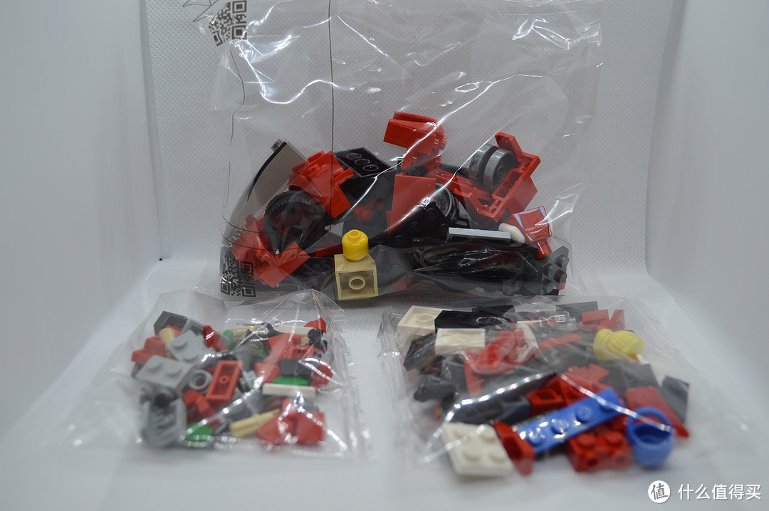 历史课戴表玩积木次回：乐高LEGO 超级赛车系列75886 法拉利488GT3“Scuderia Corsa"”