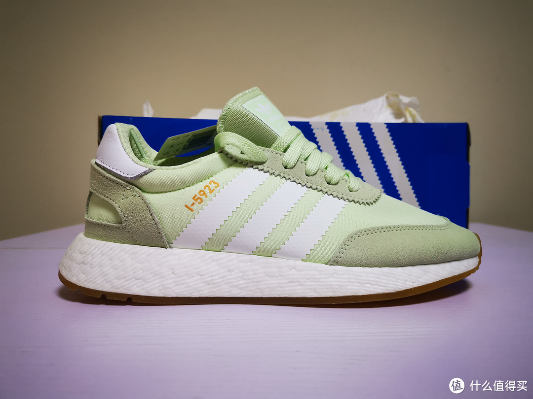 全掌BOOST的小清新++++++Adidas Originals 三叶草 I-5923 开箱