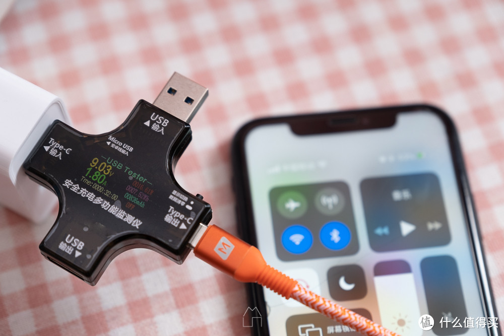让iPhone用户体验快充： 超强悍MOMAX PD快充线上手