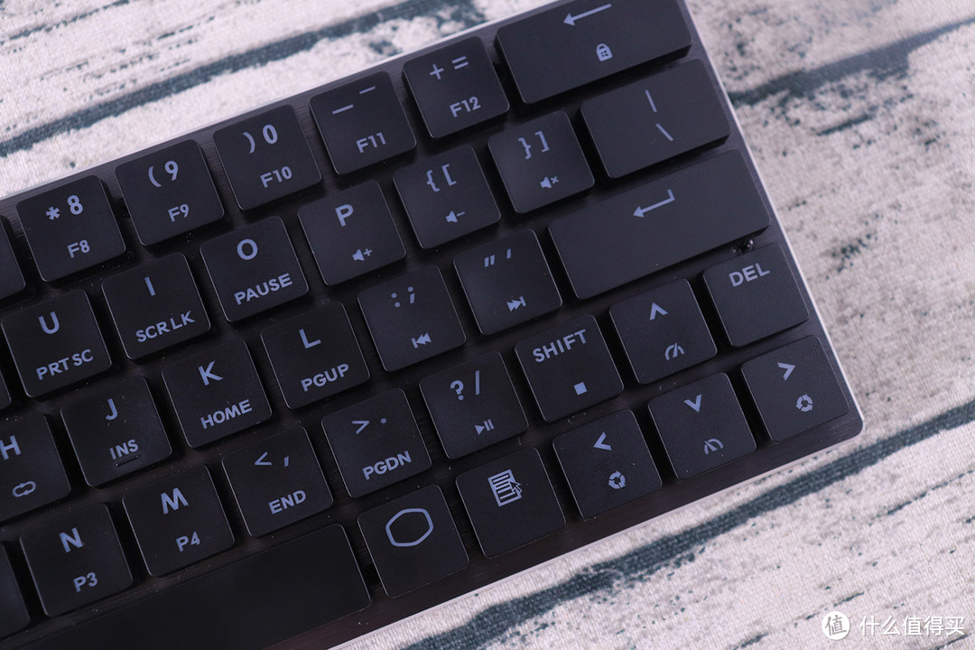 当机械键盘也玩轻薄化  酷冷至尊 SK621 Cherry MX 矮轴RGB机械键盘体验