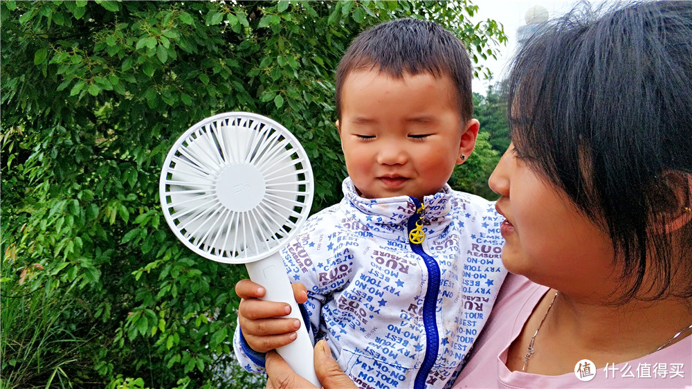 6.18好物 夏日清凉计划:摆放稳定风量可调的ZMI 随身手持风扇体验