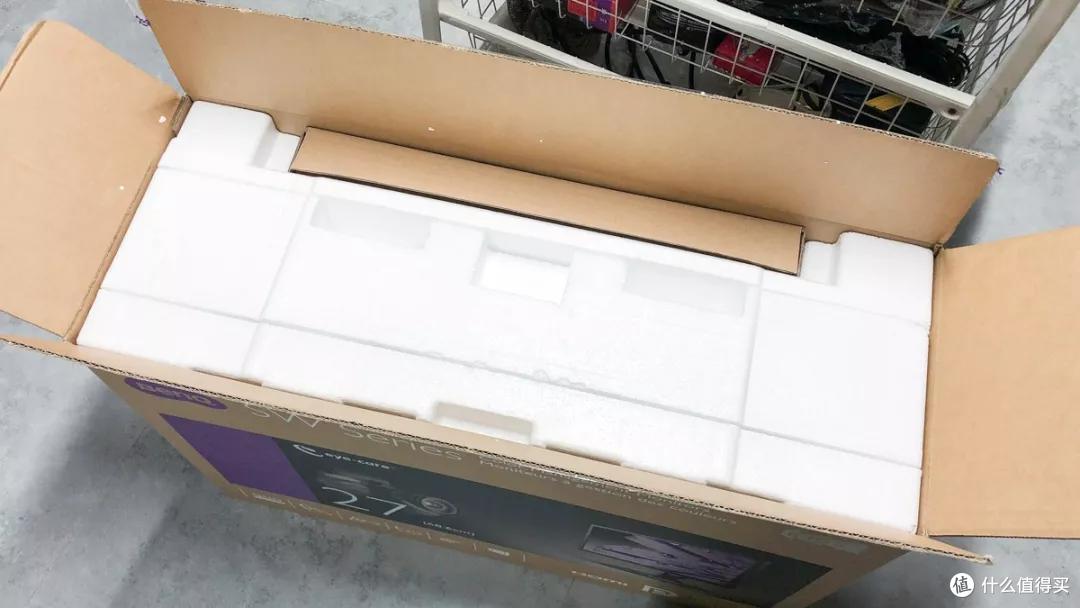 看大姐姐怎么评价明基sw2700pt的