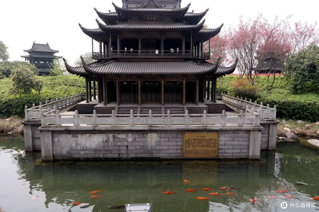 除了“先天下之忧而忧，后天下之乐而乐”，岳阳楼还有什么？
