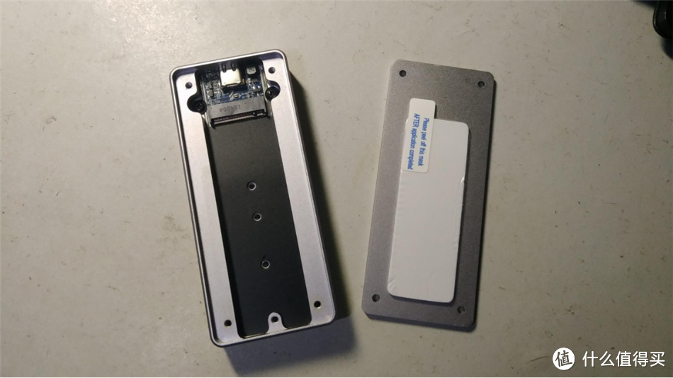 NVMe SSD新利器?WTG最高级别评分 阿卡西斯NVMe M.2移动固态硬盘盒评测