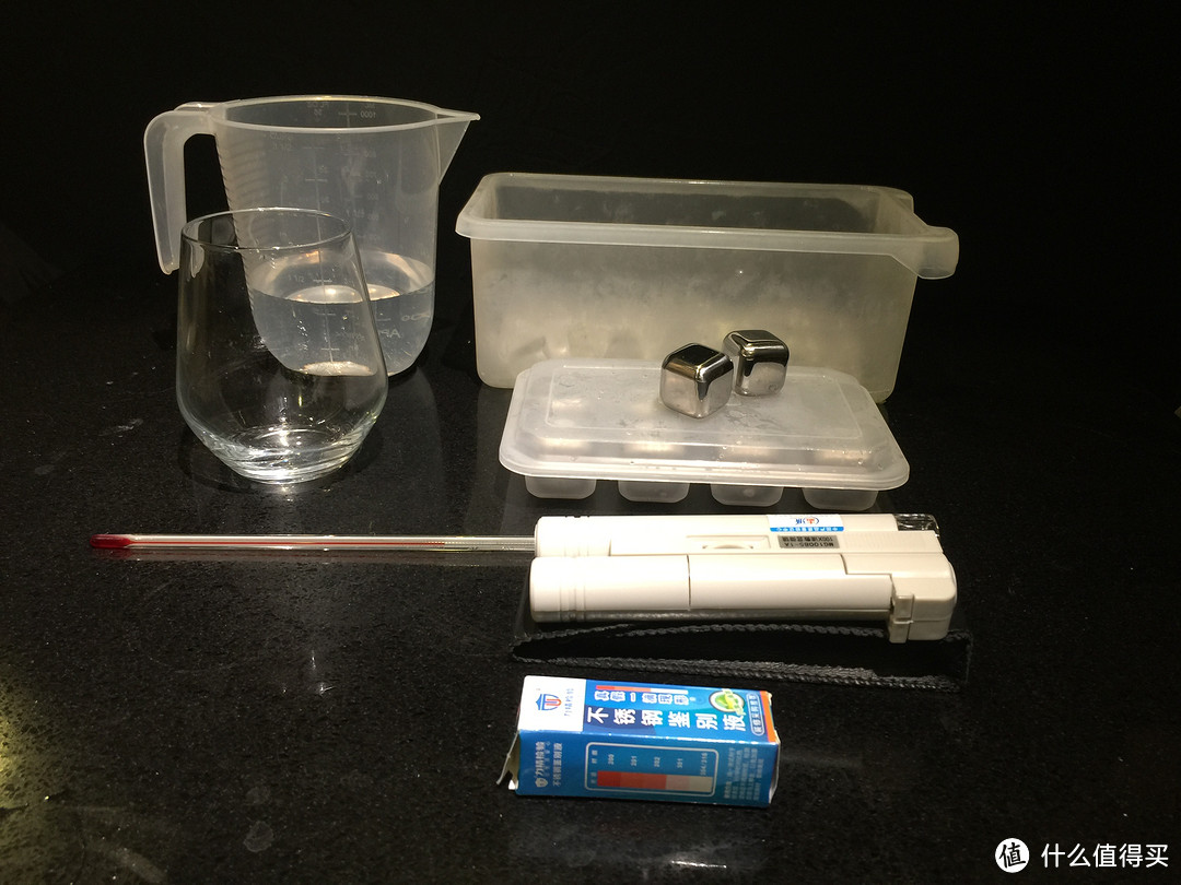 实验工具：304不锈钢鉴别液、简易显微镜、温度计、水杯、350毫升水3份