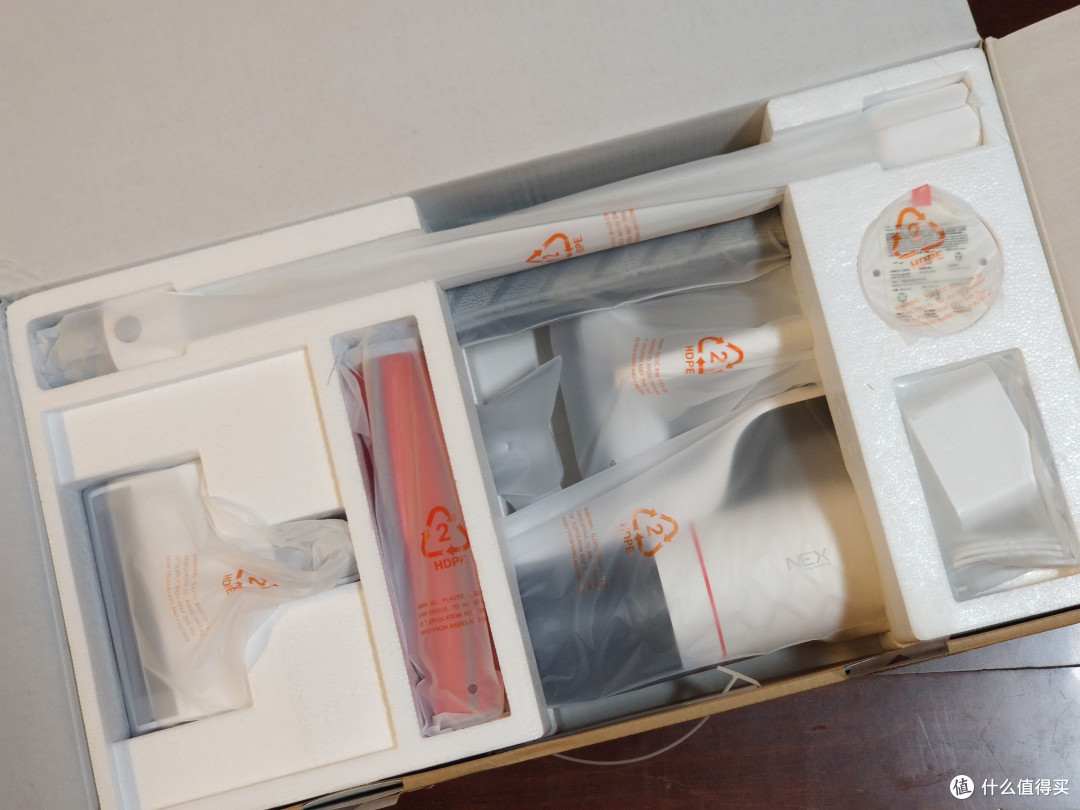 感动人心的国货良品,吸拖一体手持无线吸尘器——睿米吸尘器NEX 开箱