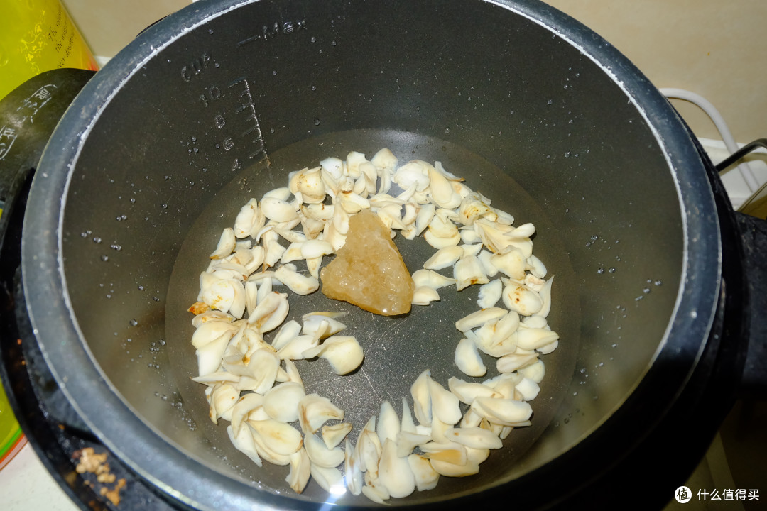 夏日消暑佳品:简单易做的西米露糖水和百合枸杞糖水
