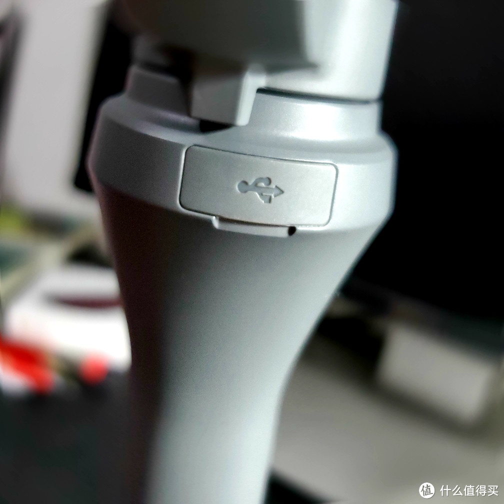 捡垃圾番：开箱大疆osmo mobile2手机云台可还行？