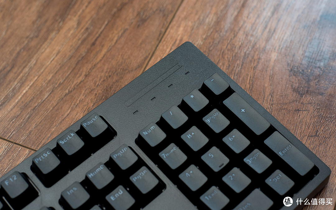 雷柏家的高级货——雷柏V808Cherry MX RGB轴机械键盘