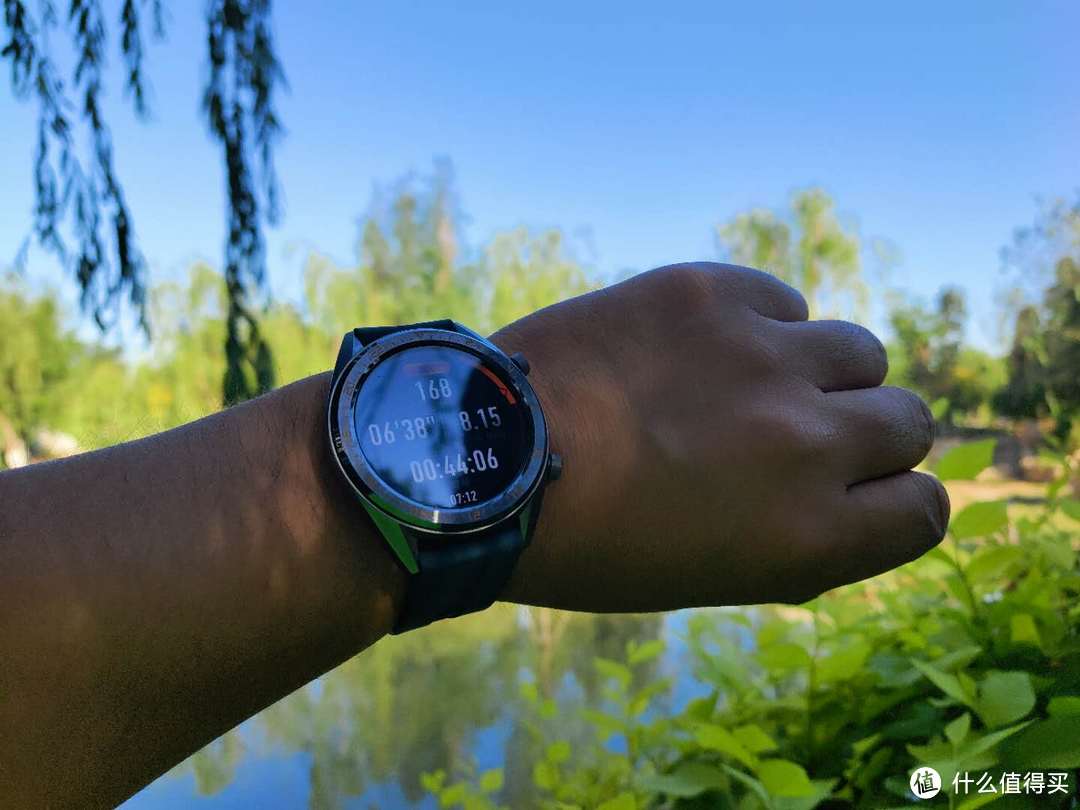 心率实时监测，续航长达两周，没错这就是我想要的HUAWEI WATCH GT活力款