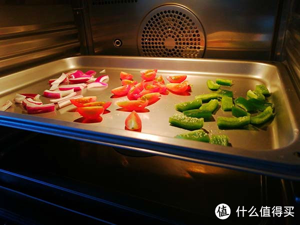 凯度台式系列R8蒸烤箱上手体验，五点让它极具备竞争力