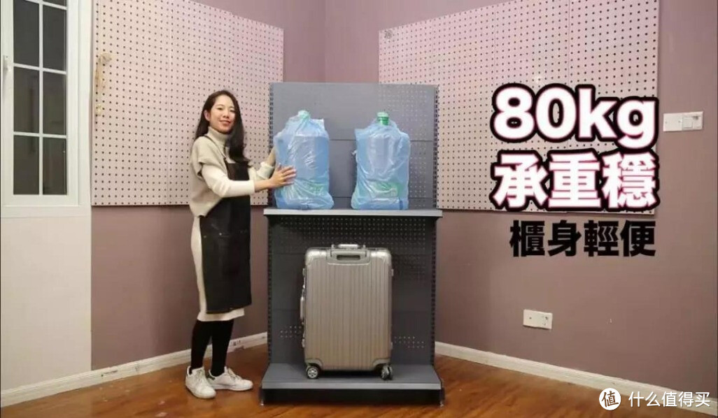 人均1000想改造10㎡出租屋？她们靠超市货架做衣帽间!