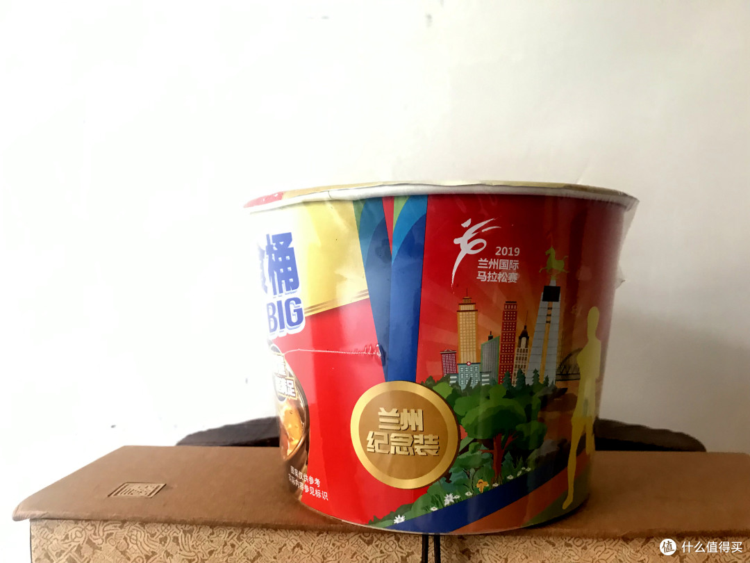 2019兰州国际马拉松之:双金赛事的参赛包都装了些什么