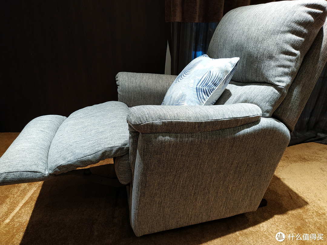 生活小确幸,这是一把适宜观影葛优躺的LAZBOY 乐至宝 功能沙发