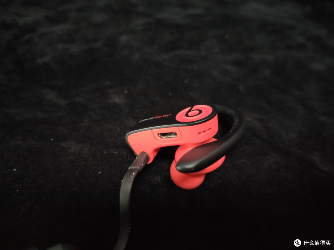 Beats Power Beat3黑红 入耳式耳机购买使用体验
