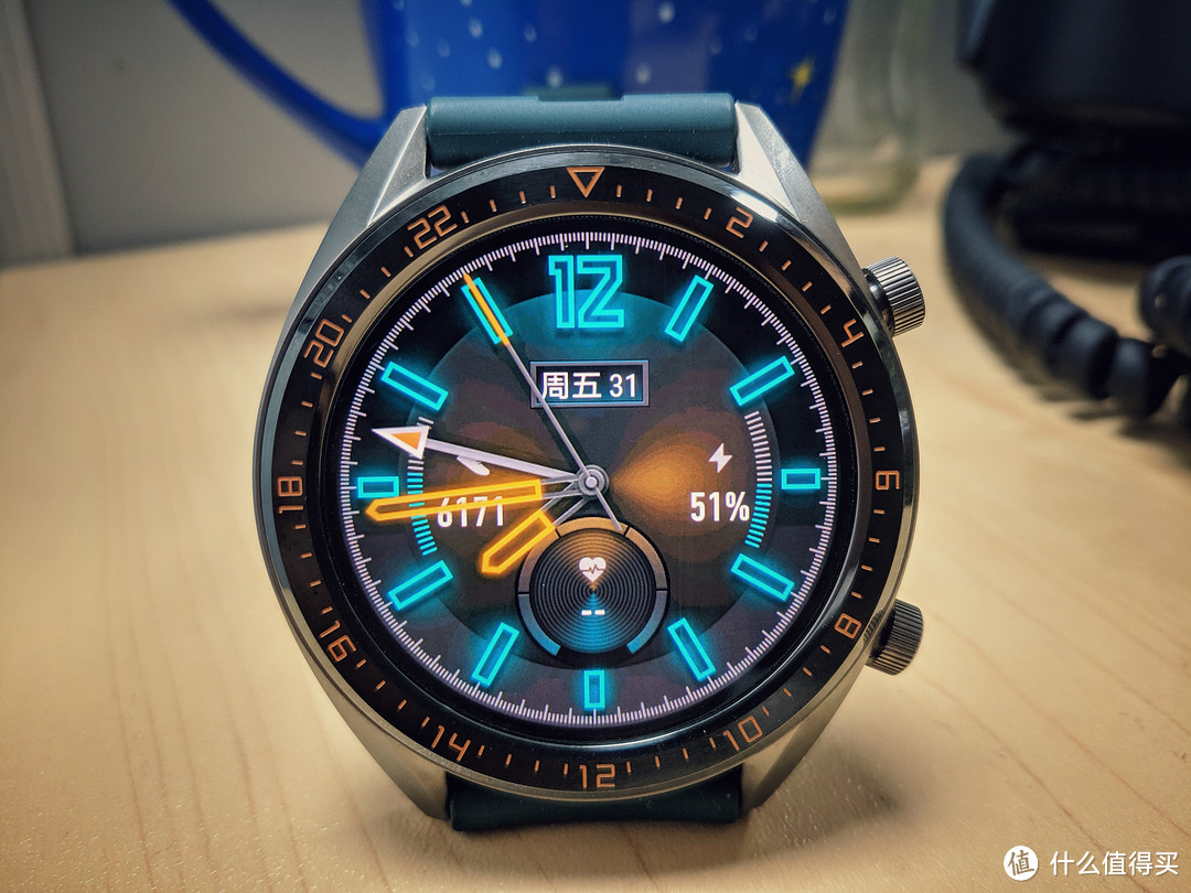 好看？长续航？运动监控？持续心律？息屏显示？？！统统都有 - HUAWEI WATCH GT活力款评测