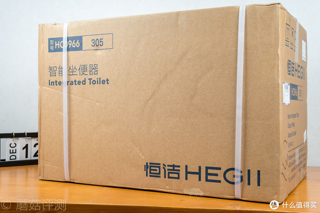 1,马桶主体▼刚开始以为会收到类似于木架的那种包装,没想到真正到手