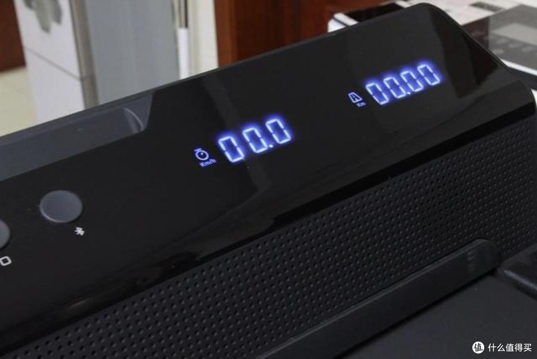 红点设计、科学指导,让运动更专业:赤兔Pro专业级家用跑步机