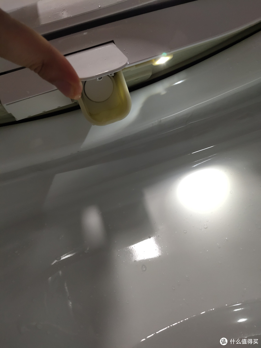 马桶党利器---恒洁卫浴 HEGII Qe5一键旋钮全自动智能马桶评测