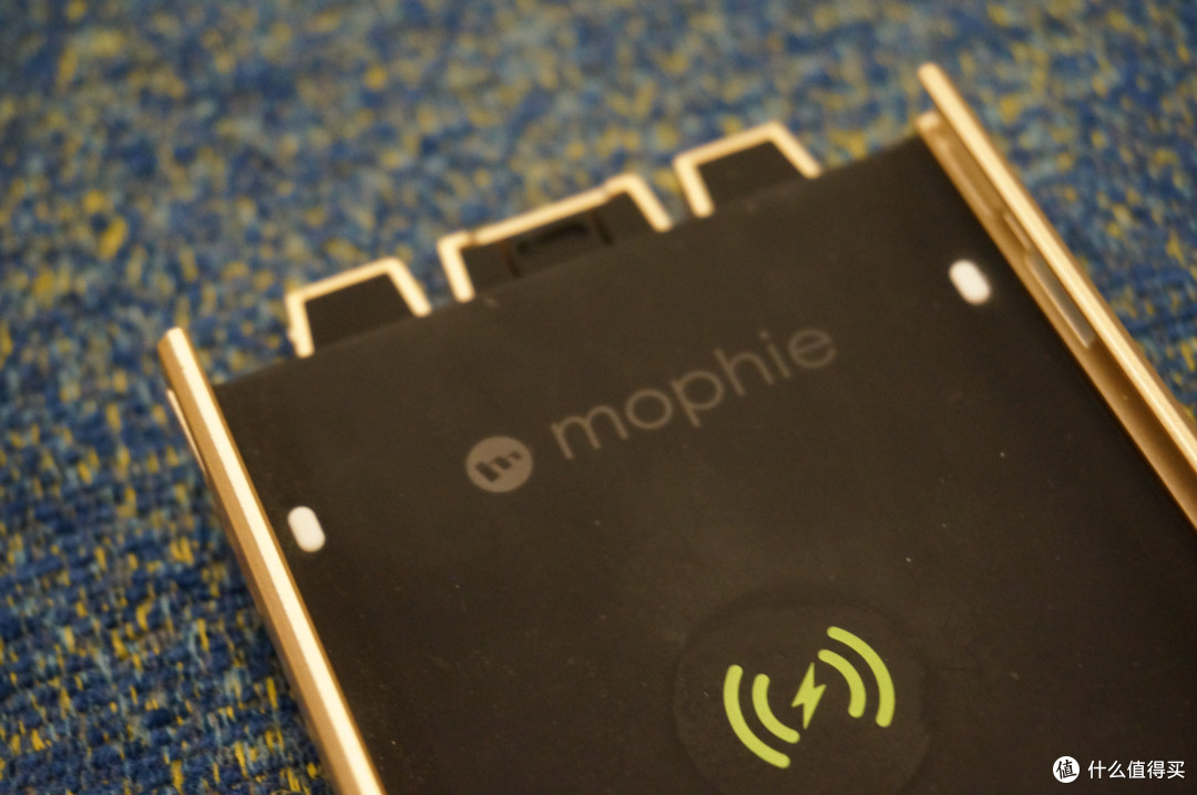100刀手机壳到底体验如何——Mophie juice pack air测评