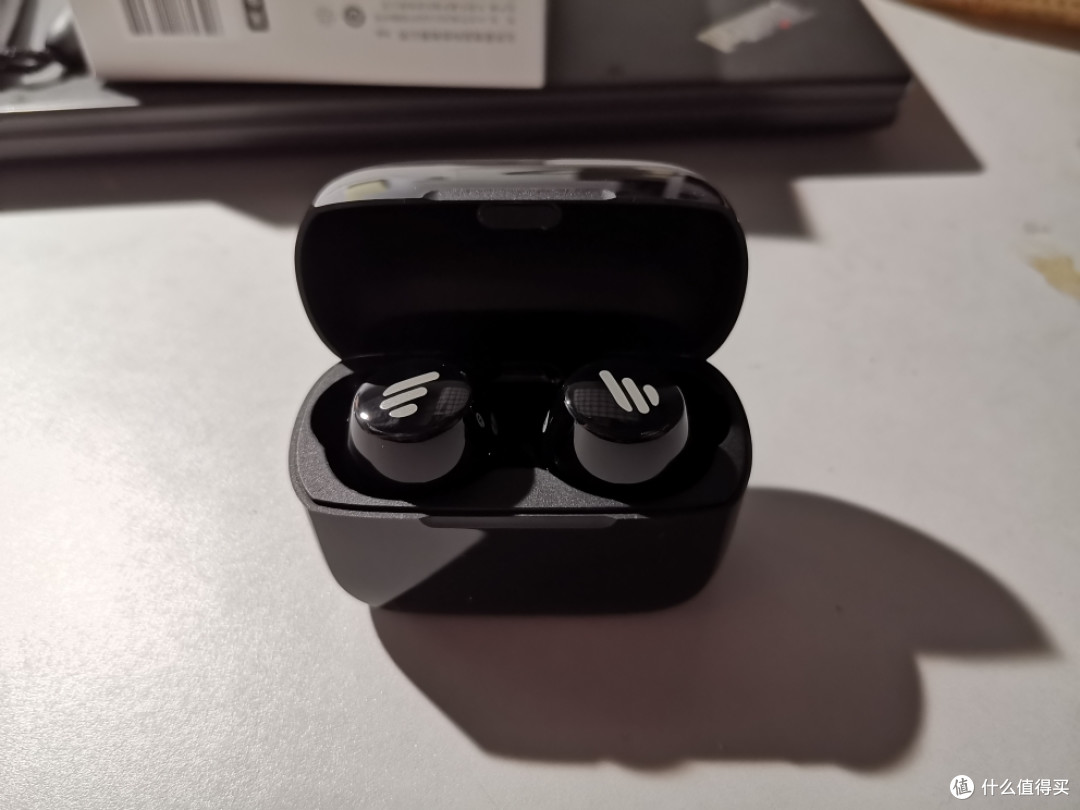漫步者tws1真无线蓝牙耳机简单开箱
