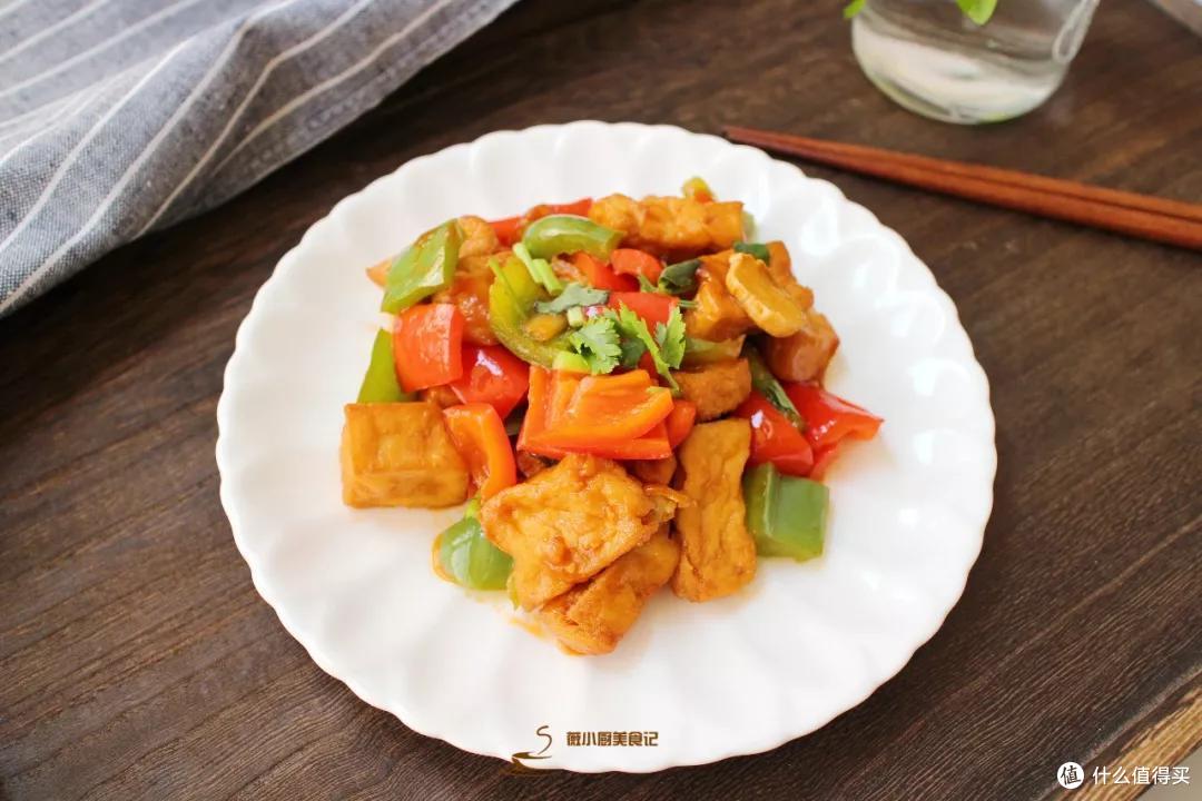 这盘菜只需要3种食材,成本不到5块钱,酸甜开胃,小孩子都爱吃