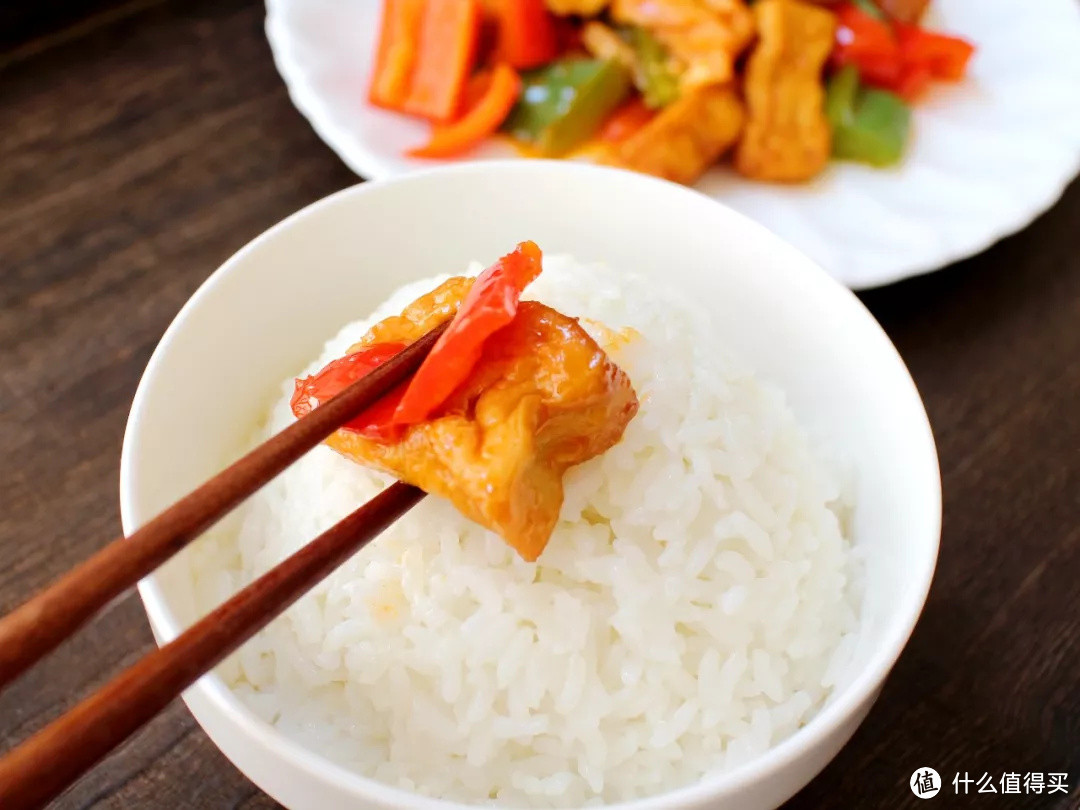 这盘菜只需要3种食材,成本不到5块钱,酸甜开胃,小孩子都爱吃