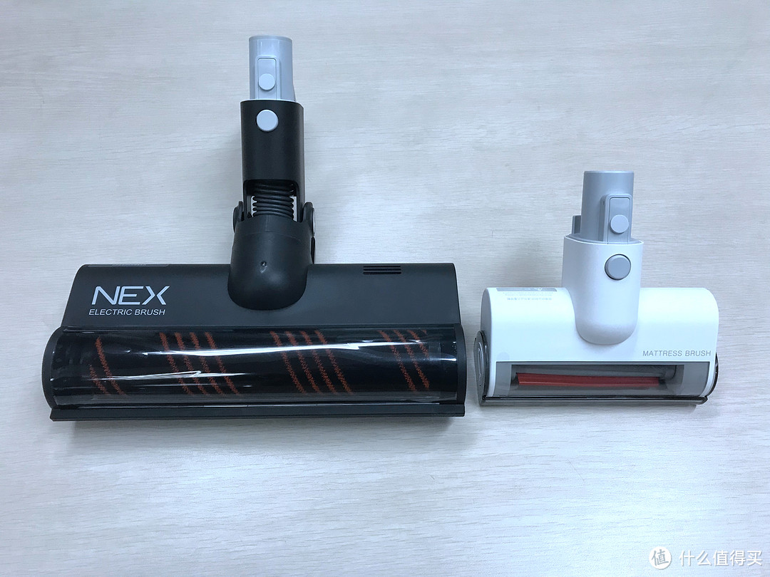 睿米NEX无线吸尘器：颜值担当、吸拖一体、事半功倍