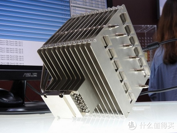 可压制酷睿i9-9900K处理器：Noctua 猫头鹰 展出 *级无风扇散热器