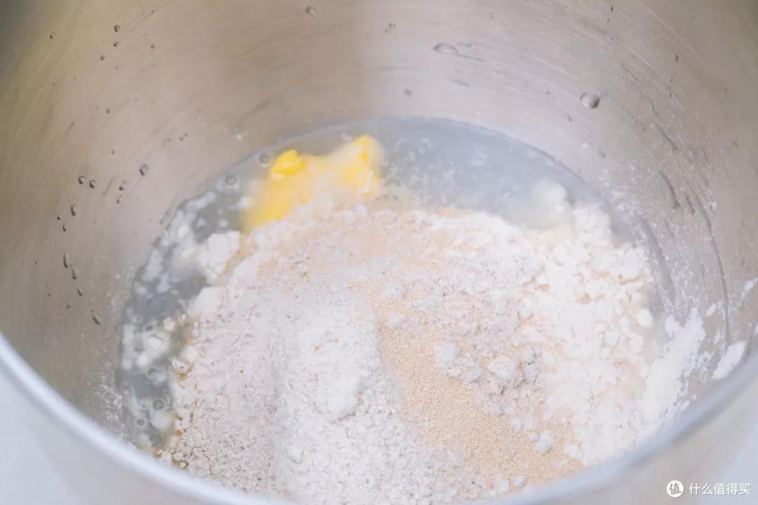 低油低糖的黑麦包，和健身搭一块慢慢瘦！