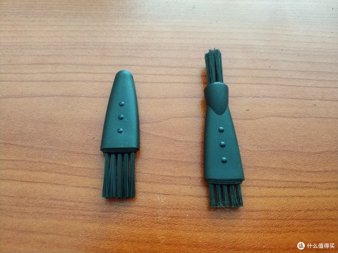 图书馆猿の小白菜飞利浦(PHILIPS)三头剃须刀 S1010/04 简单晒