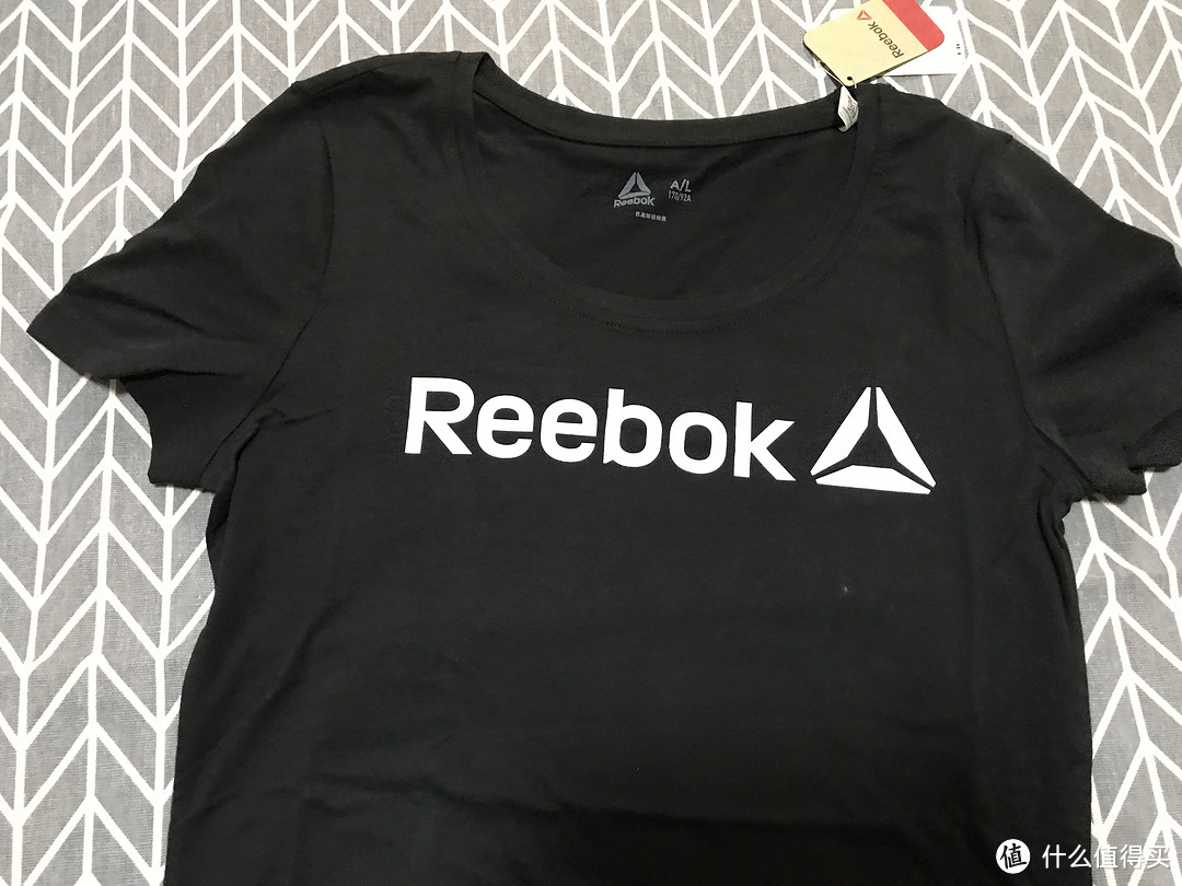 Reebok LINEAR READ SCOOP 女子训练短袖T恤