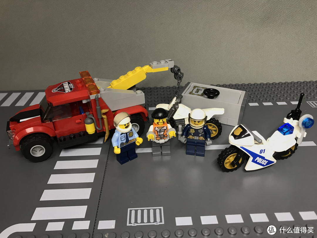 LEGO 乐高 City 城市系列 60137 追踪重型拖车