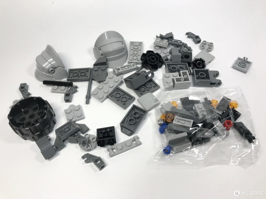 LEGO 乐高 守望先锋系列 75973 D.VA对战莱因哈特