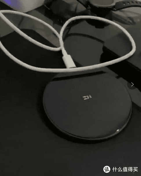 iPhone充电更方便:可能最具性价比的苹果快充—ZMI紫米无线充电器使用体验