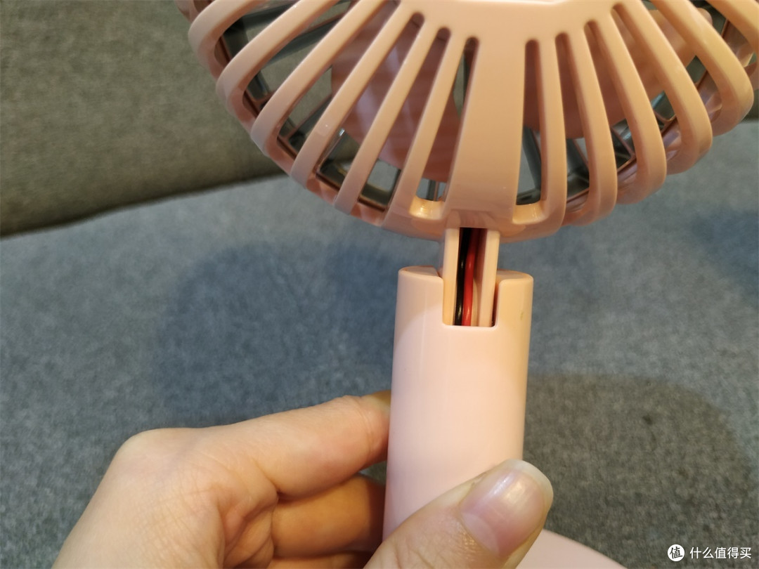 夏天很热,钢铁男友送我3台风扇纳凉,该分手吗?