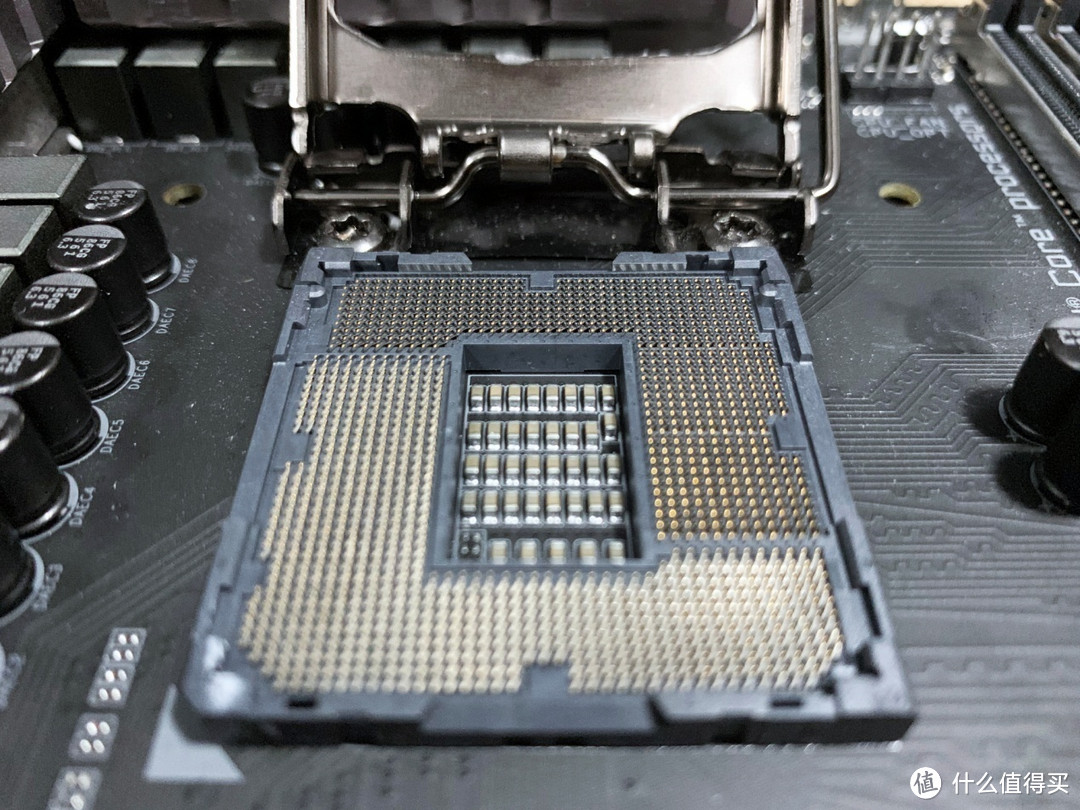 技嘉Z390 AORUS ULTRA值不值得入手