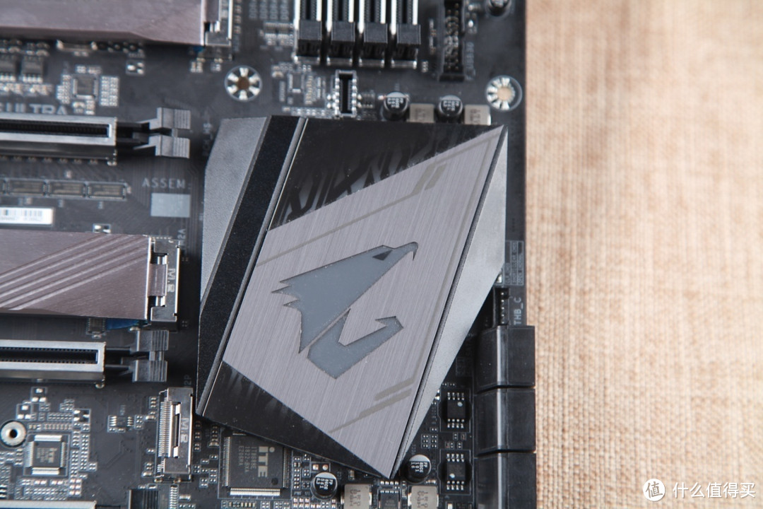 技嘉Z390 AORUS ULTRA值不值得入手