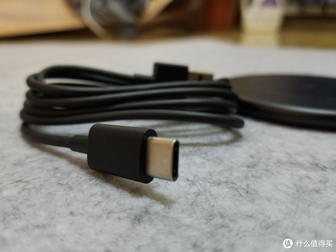 iPhone充电更方便:可能最具性价比的苹果快充—ZMI紫米无线充电器使用体验