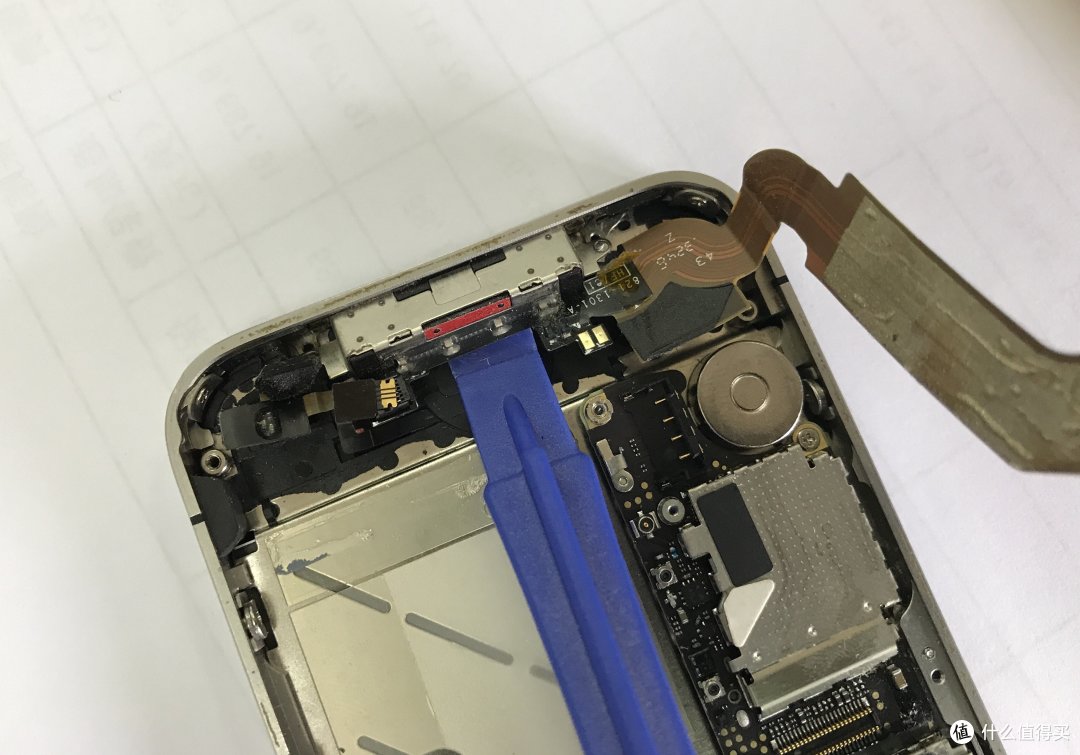 瞎折腾:自己动手为iPhone4s换尾插