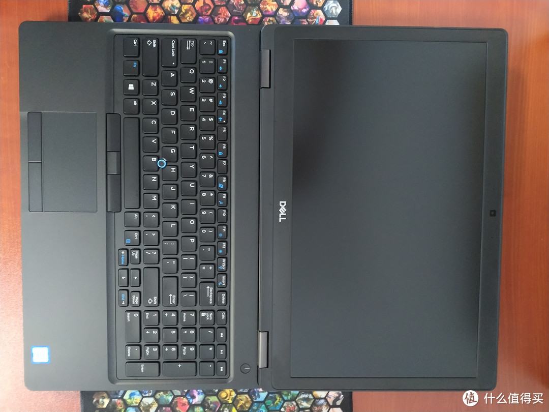 7000价位的dell precision 3530 移动工作站开箱评测