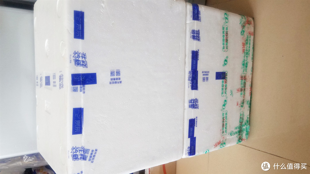 两盒酸奶,一锅小龙虾,过瘾!