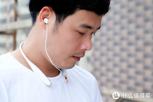 飞利浦时尚蓝牙耳机SHB4205体验:外观时尚音质出众,价格还不贵