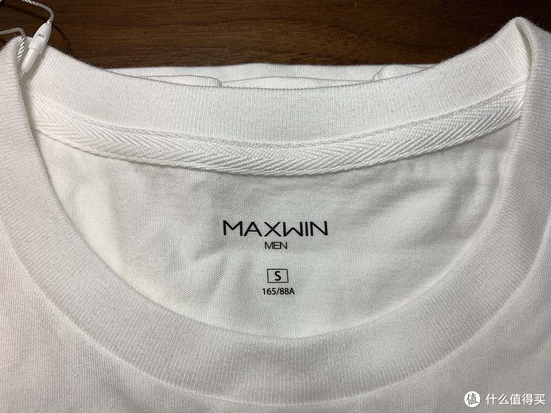 一件白T恤的对决 Ⅱ：LATIV 诚衣 VS MAXWIN 马威 白色T恤对比评测