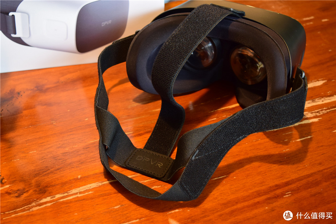 巨幕影院和VR游戏机的结合，大朋VR一体机P1 PRO体验！