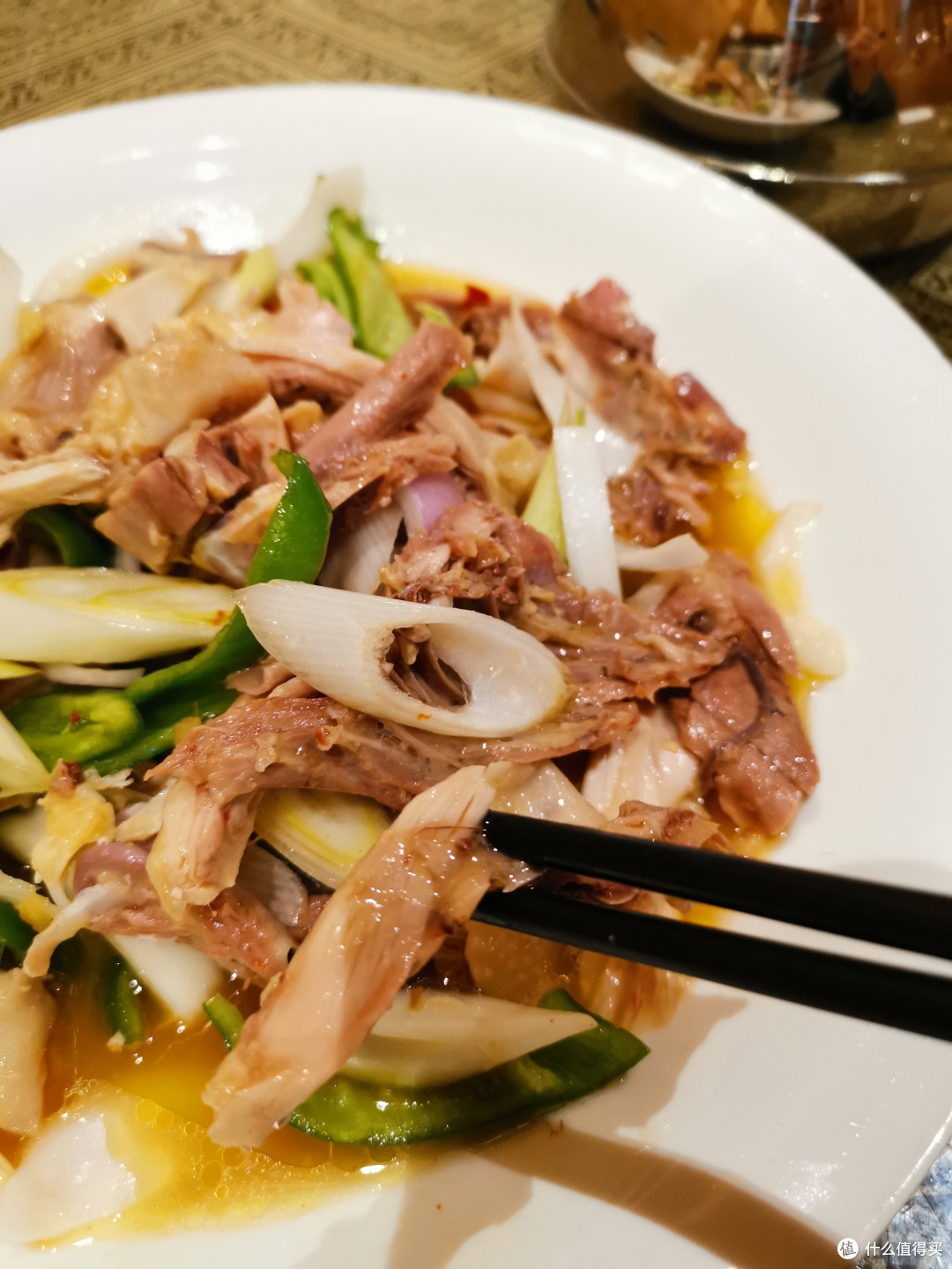 舌尖上的新疆：乌鲁木齐市美食探店——小尕子(明园店)