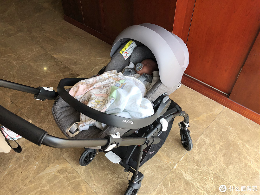 Cybex Cloud Q &Bugaboo Bee 5 轻晒